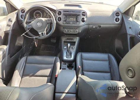 2015 Volkswagen Tiguan S z USA, uszkodzony, nr VIN WVGBV7AXXFW562939